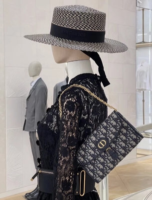 L'OEM ha marcato a caldo la sella Dior Oblique Jacquard Pouch Wallet lungo