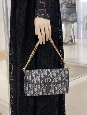 L'OEM ha marcato a caldo la sella Dior Oblique Jacquard Pouch Wallet lungo
