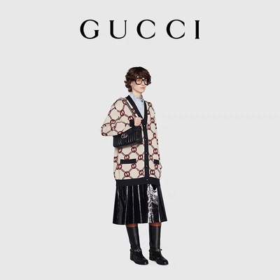 Il GG di GUCCI ha marcato a caldo la borsa di Bag Marmont Shoulder del messaggero piccolo cuoio imbottito