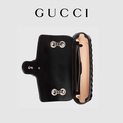 Il GG di GUCCI ha marcato a caldo la borsa di Bag Marmont Shoulder del messaggero piccolo cuoio imbottito