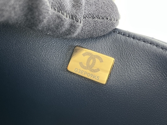 Pelle d'agnello granulosa di Chanel Mini Rectangular Caviar 2020 del caviale &amp; metallo goldtone