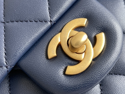 Pelle d'agnello granulosa di Chanel Mini Rectangular Caviar 2020 del caviale &amp; metallo goldtone
