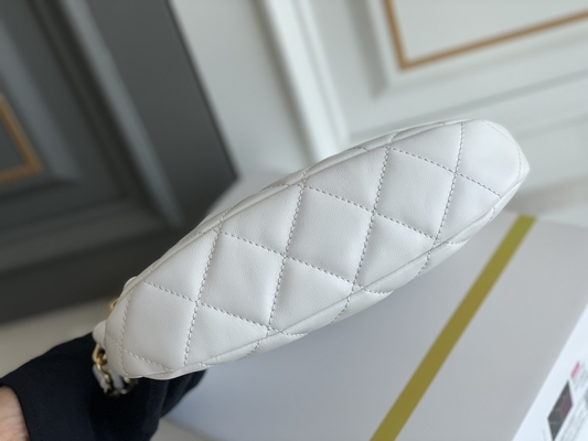 Piccolo hippy Tote Bag Shoulder Bag dell'ascella del vagabondo di Chanel AS3562 Autumn Winter 2022