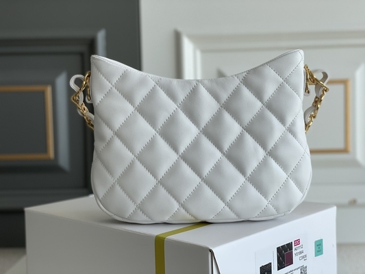 Piccolo hippy Tote Bag Shoulder Bag dell'ascella del vagabondo di Chanel AS3562 Autumn Winter 2022