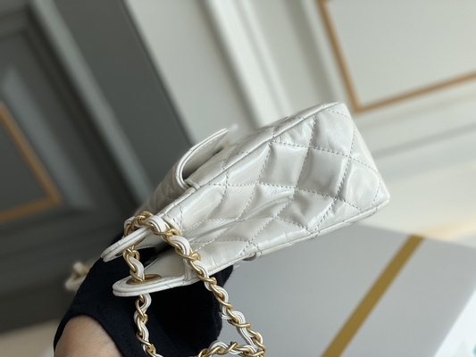 Il vitello bianco classico Preloved ha marcato a caldo la catena Chanel della borsa 2023 borse di crociera
