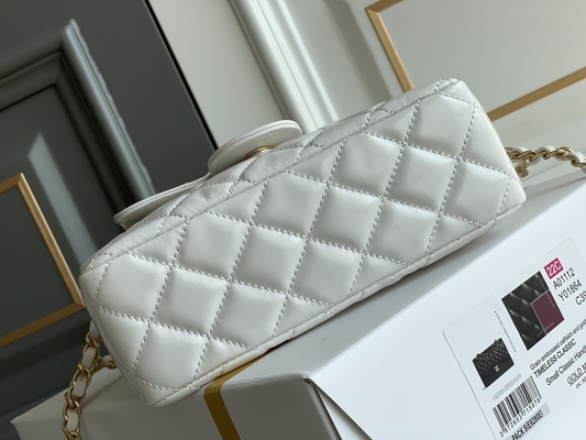 Il vitello bianco classico Preloved ha marcato a caldo la catena Chanel della borsa 2023 borse di crociera