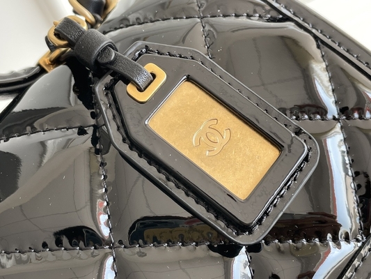 oro del nero della borsa del tofu della pelle verniciata di Chanel Flap Bag 2022 delle donne 22k