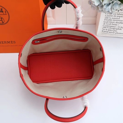Il bollo Preloved di Bougainvillier ha marcato a caldo la borsa Hermes Negonda Garden Party 30