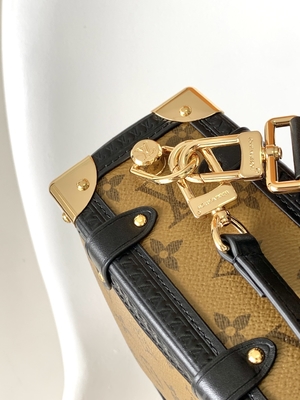 Borsa a tracolla laterale rivestita del monogramma del tronco di Louis Vuitton M46358 LV di presbiopia di crociera della tela