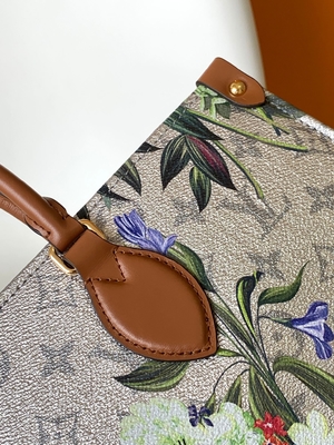 Tela rivestita d'argento del modello floreale di OnTheGo millimetro Mini Sling Bag Branded M81724
