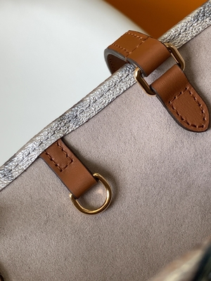 Tela rivestita d'argento del modello floreale di OnTheGo millimetro Mini Sling Bag Branded M81724
