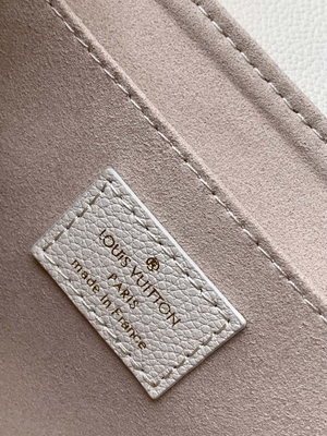 Cuoio favorito di Mini Sling Bag Branded LV Rose Trianon Two Monogram Empreinte della crema