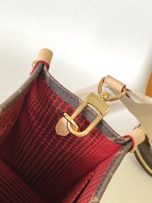 Monogramma di LV X Yayoi Preloved Branded Bag Kusama OnTheGoMM multicolore