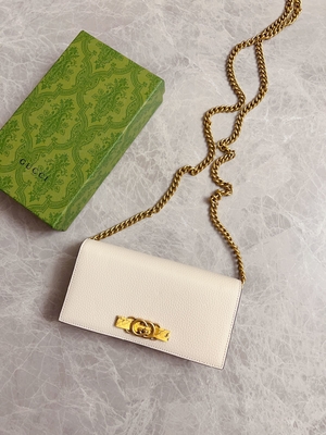 Portafoglio di cuoio rosa-chiaro di Mini Designer Purses Gucci Python sul WOC a catena con il collegamento del G