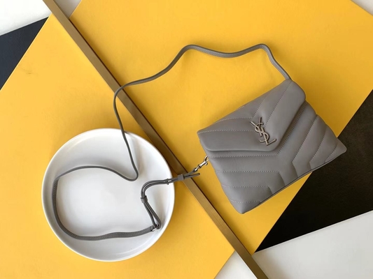 Tela del cotone della borsa di Laurent Ladies Cassandra Chain Shoulder del san di YVES SAINT LAURENT e vitello di Brown del caramello