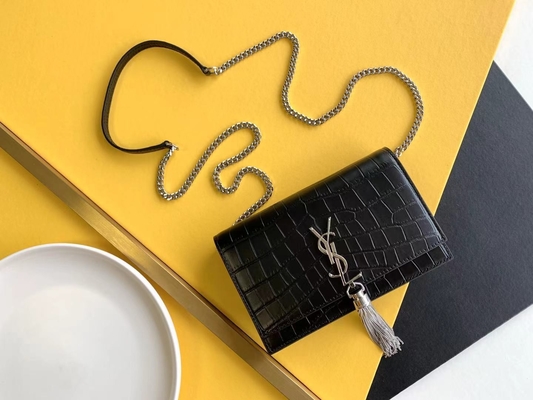 San medio Laurent Woc Zipper Closure di Kate Tassel Red YVES SAINT LAURENT