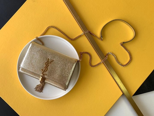 San medio Laurent Woc Zipper Closure di Kate Tassel Red YVES SAINT LAURENT