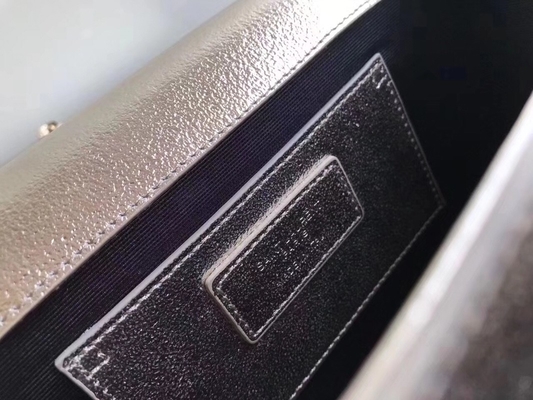 Borsa del Woc di Saint Laurent YVES SAINT LAURENT del poliestere delle cinghie regolabili con l'argento della chiusura della chiusura lampo