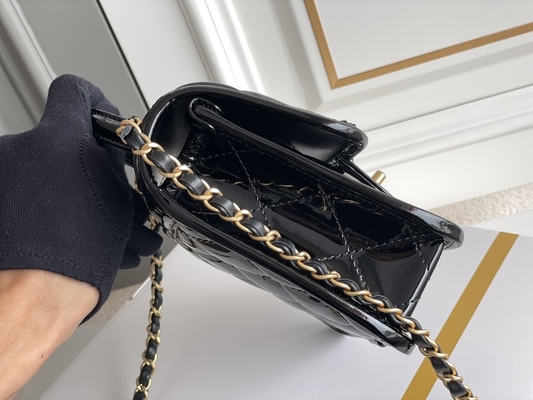 Catena dell'oro di Chanel 22 Mini Designer Purses Black Spell con la falda di goccia