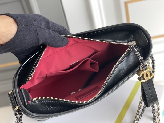 Vitello pre di proprietà di Chanel Gabrielle Shoulder Bag Hobo Handbag