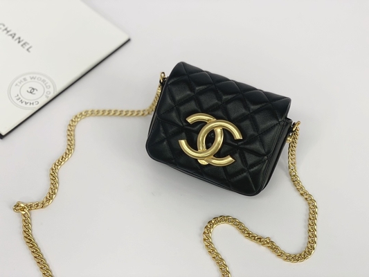Messaggero bollato di cuoio Bag Chanel Flap Phone Holder della pelle d'agnello nera