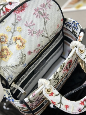 Borsa bollata su ordinazione multicolore di Dior Medium D Lite delle borse di Petites Fleurs