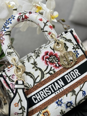 Borsa bollata su ordinazione multicolore di Dior Medium D Lite delle borse di Petites Fleurs