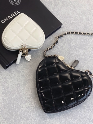 Il vitello laccato a catena Preloved ha marcato a caldo l'oro Tone Metal Black And White della borsa