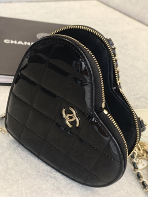 Il vitello laccato a catena Preloved ha marcato a caldo l'oro Tone Metal Black And White della borsa